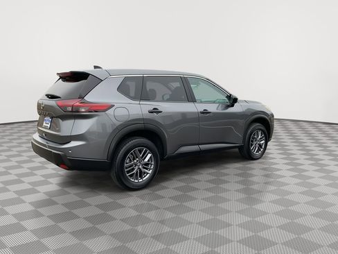 Used 2024 Nissan Rogue S image 7