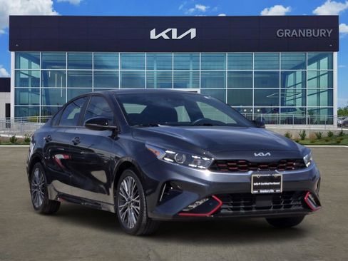 Used 2024 Kia Forte GT-Line image 3