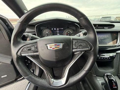 Certified 2024 Cadillac XT6 Sport w/ Technology Package AWD/4WD image 12
