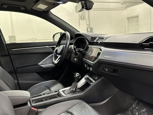 Used 2022 Audi Q3 2.0T Premium image 29