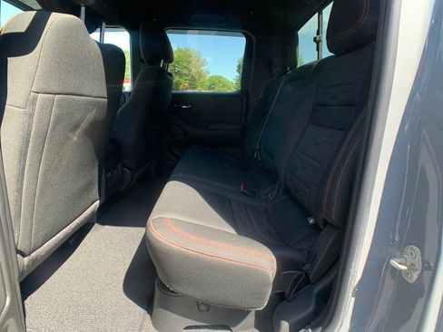Used 2023 Nissan Frontier PRO-4X w/ Pro Convenience Package AWD/4WD image 30