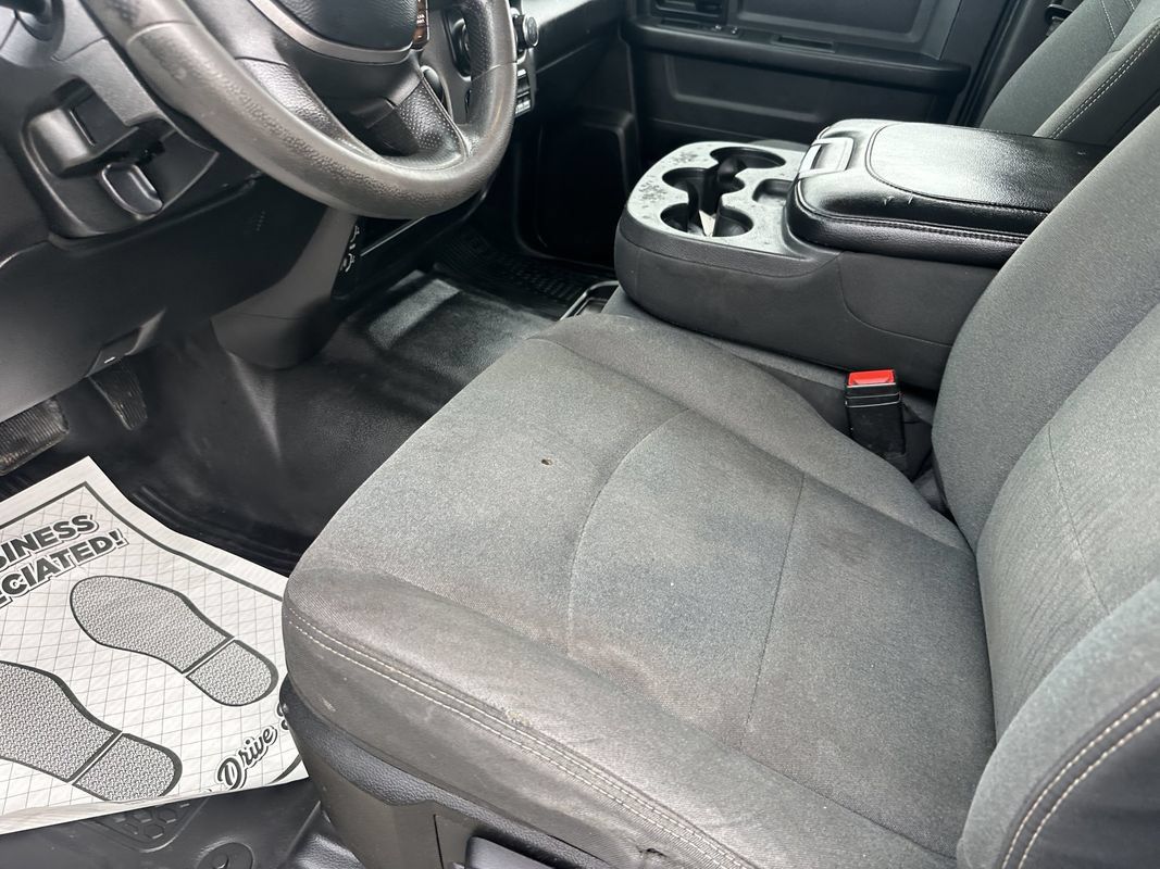 Used 2022 RAM 3500 Tradesman w/ Chrome Appearance Group AWD/4WD image 37