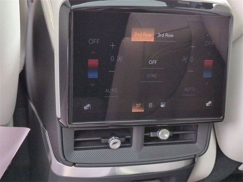 New 2026 Cadillac Vistiq Luxury image 22