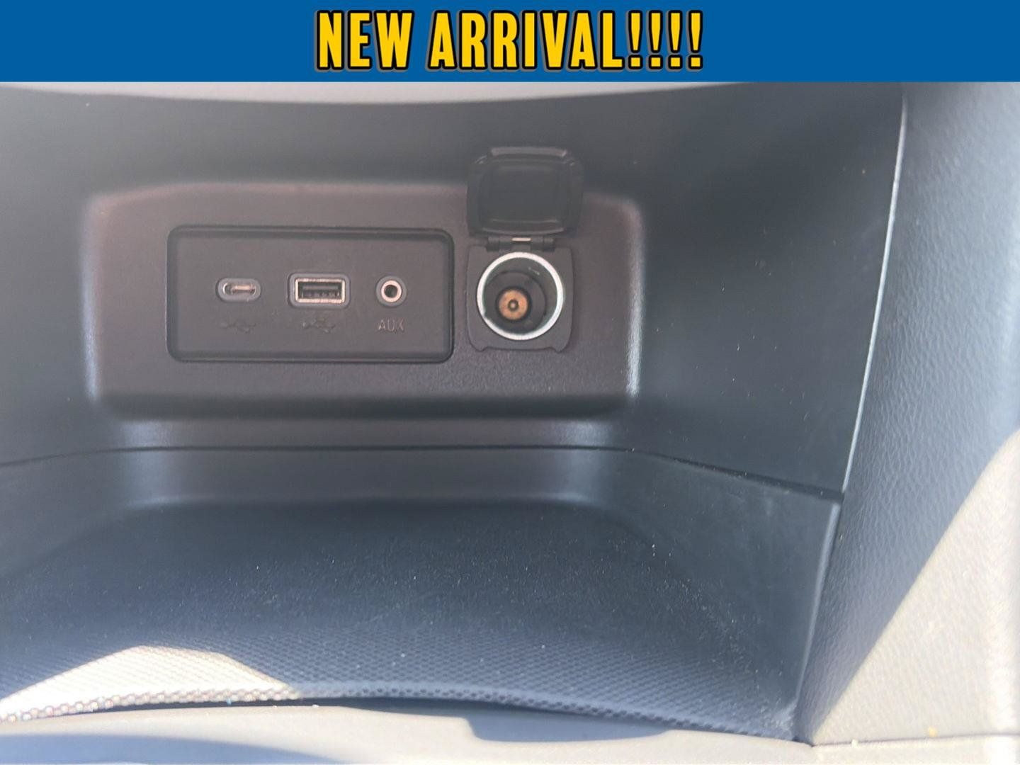 Used 2023 Chevrolet Equinox LT AWD/4WD image 25