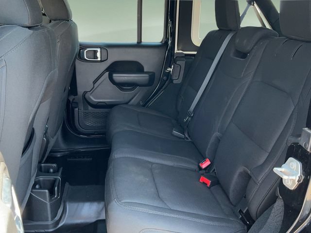 Used 2023 Jeep Wrangler Unlimited Sport AWD/4WD image 13