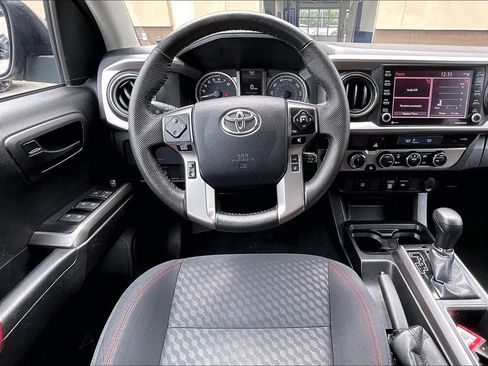 Used 2023 Toyota Tacoma SR5 AWD/4WD image 17