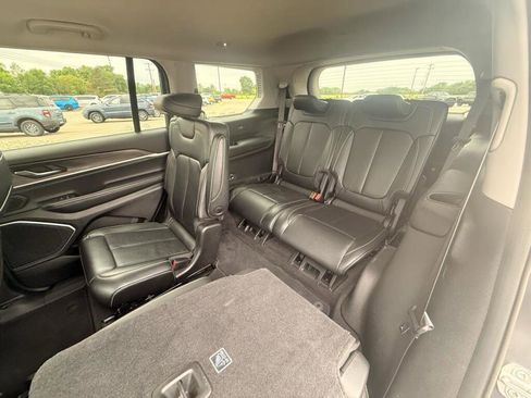 Used 2021 Jeep Grand Cherokee L Limited AWD/4WD image 13