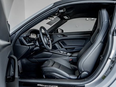 Certified 2025 Porsche 911 Targa 4 GTS image 5