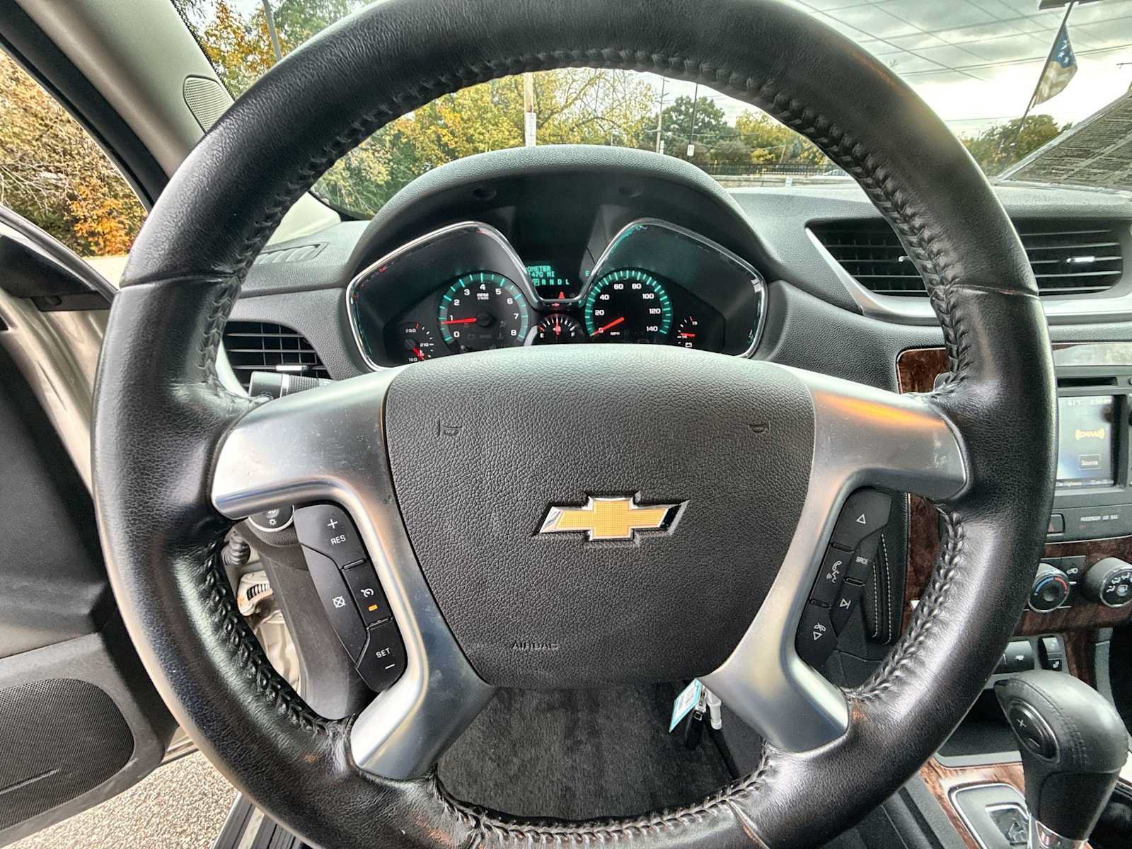 Used 2014 Chevrolet Traverse LT AWD/4WD image 11