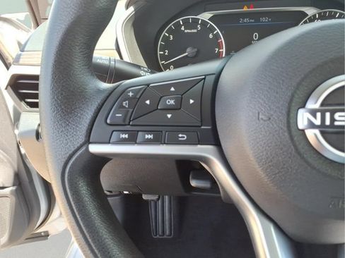 Used 2023 Nissan Altima 2.5 SV FWD image 16