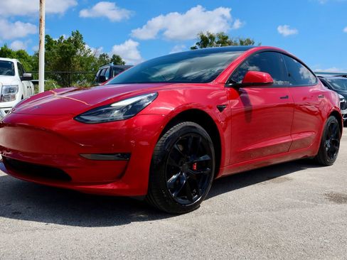 Used 2021 Tesla Model 3 Standard Range Plus RWD image 5