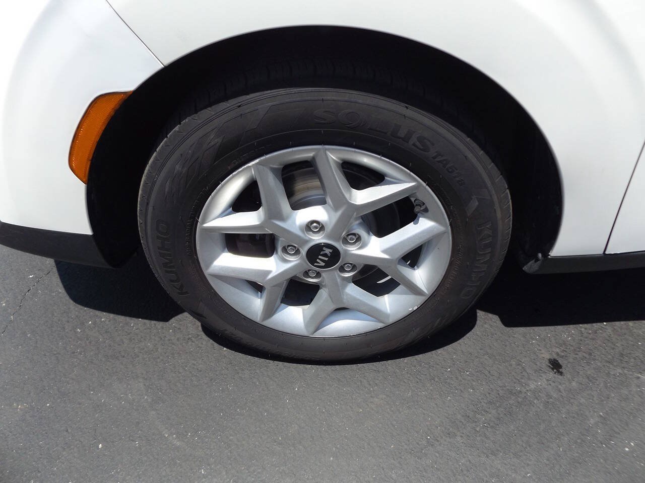 Used 2020 Kia Soul S FWD image 32