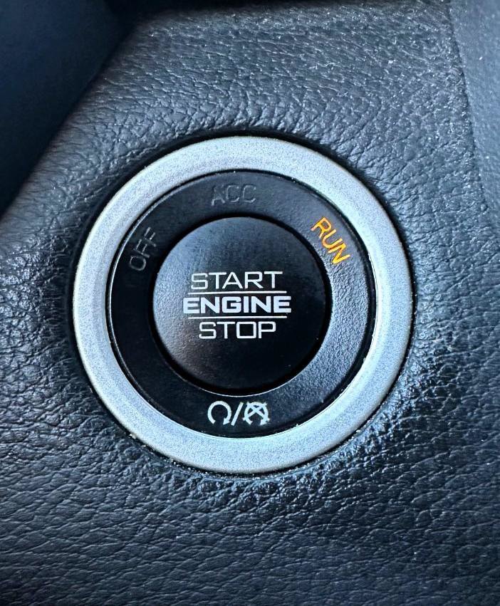 Used 2023 RAM 1500 Laramie AWD/4WD image 16