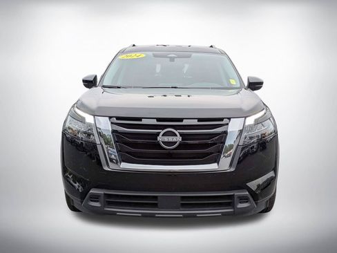 Used 2024 Nissan Pathfinder SV FWD image 9