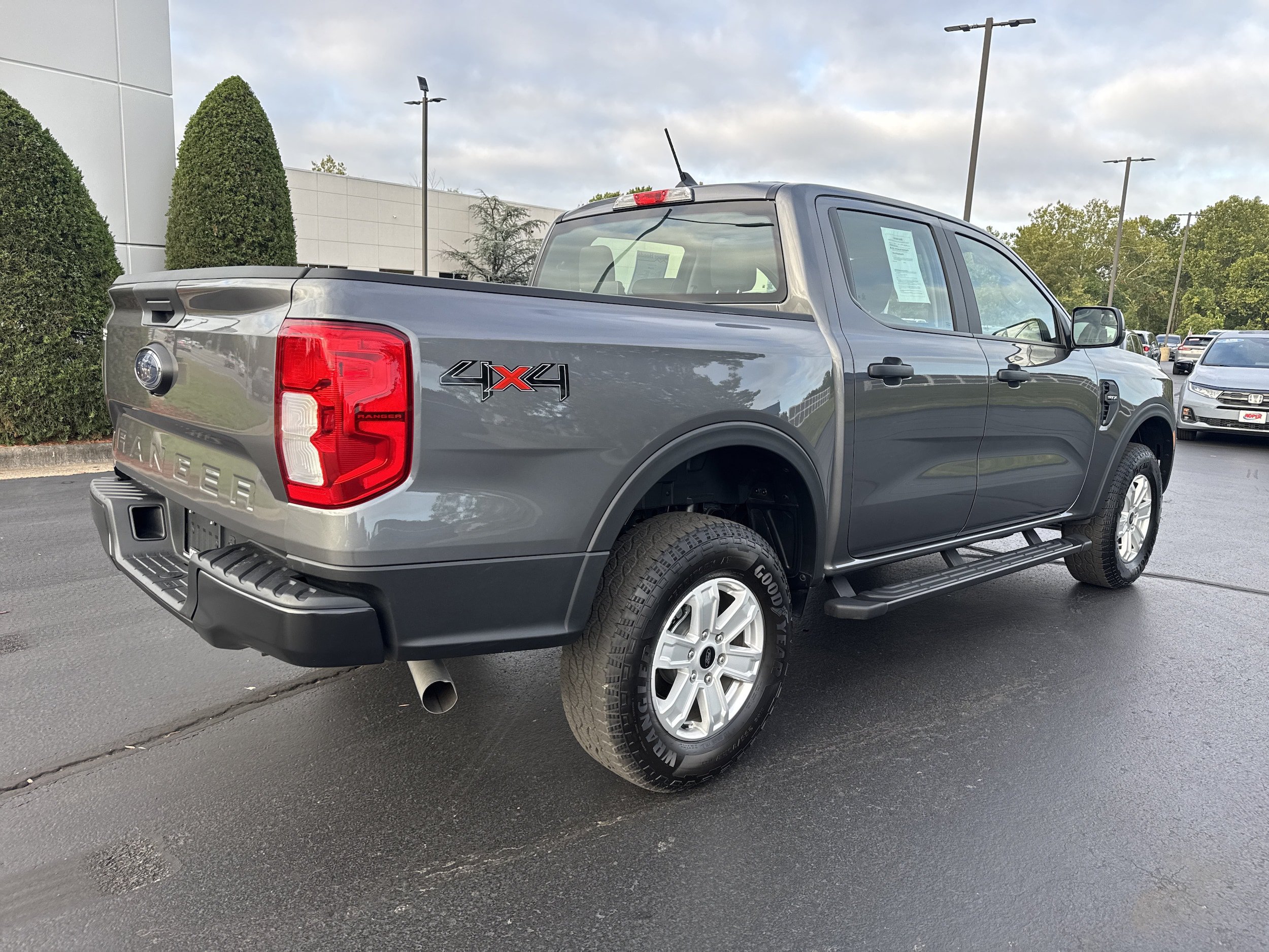 Used 2025 Ford Ranger XL AWD/4WD image 11