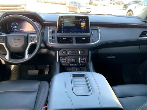 Used 2024 Chevrolet Tahoe Z71 w/ Luxury Package image 15