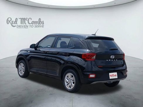 New 2026 Hyundai Venue SE FWD image 3