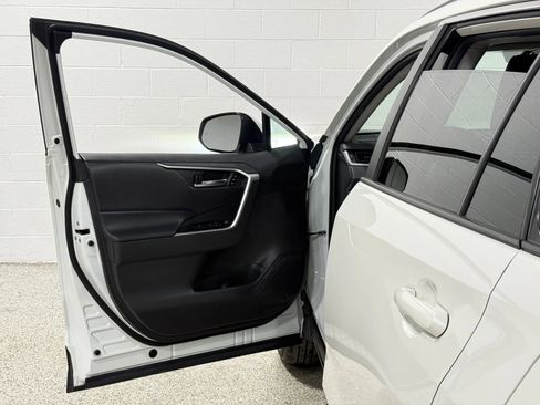 Used 2021 Toyota RAV4 XLE Premium AWD/4WD image 11
