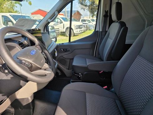 New 2026 Ford Transit 250 148 Medium Roof RWD image 9