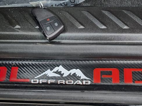 Used 2023 Chevrolet Colorado Trail Boss w/ LPO, Skid Plate Package AWD/4WD image 38