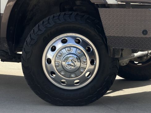 Used 2021 RAM 3500 Limited AWD/4WD image 3