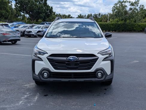 Used 2024 Subaru Outback Premium AWD/4WD image 2
