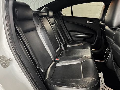 Used 2021 Dodge Charger SXT w/ Leather Interior Group RWD image 11