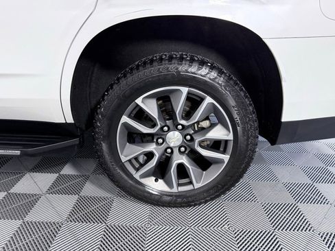 Used 2021 Chevrolet Tahoe LT w/ LT Signature Package image 30