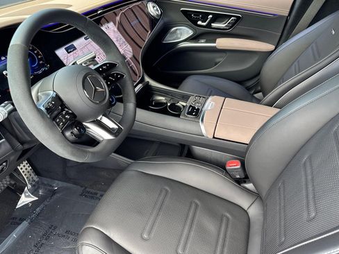 New 2025 Mercedes-Benz EQS AMG 4MATIC image 4