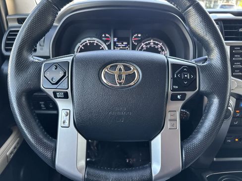 Used 2023 Toyota 4Runner Limited AWD/4WD image 12