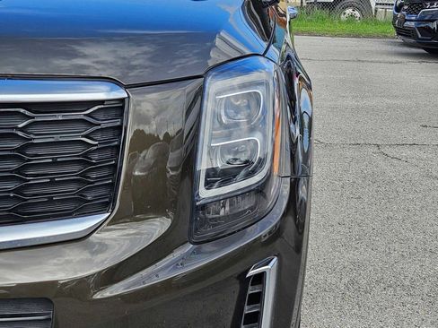 Used 2022 Kia Telluride SX w/ Towing Package FWD image 10