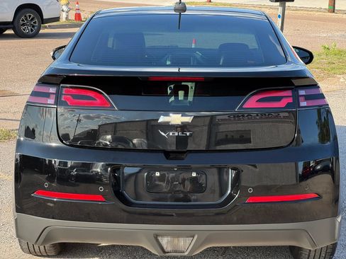 Used 2015 Chevrolet Volt Premium w/ Premium Trim Package FWD image 5