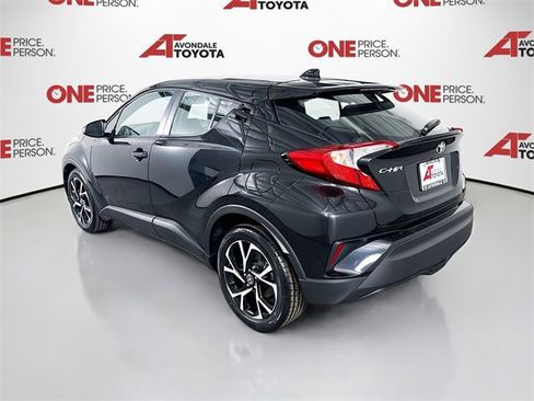 Certified 2022 Toyota C-HR XLE image 5