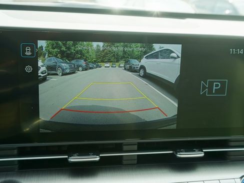 Used 2024 Hyundai Kona SEL w/ Convenience Package image 19