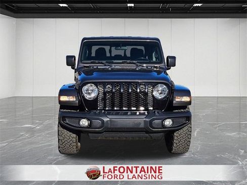 Used 2021 Jeep Gladiator Willys image 8