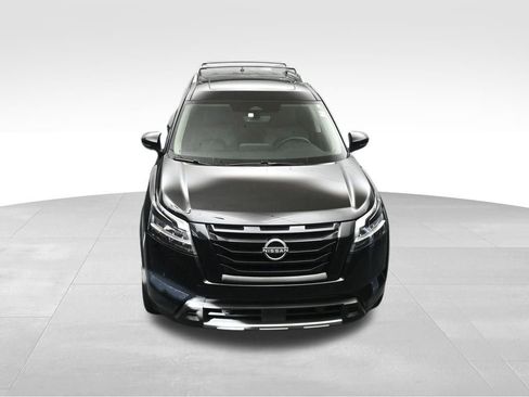 Used 2024 Nissan Pathfinder SL w/ SL Premium Package FWD image 40