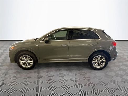 Certified 2025 Audi Q3 2.0T Premium w/ Convenience Package AWD/4WD image 4