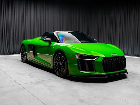 Used 2018 Audi R8 V10 plus AWD/4WD image 16