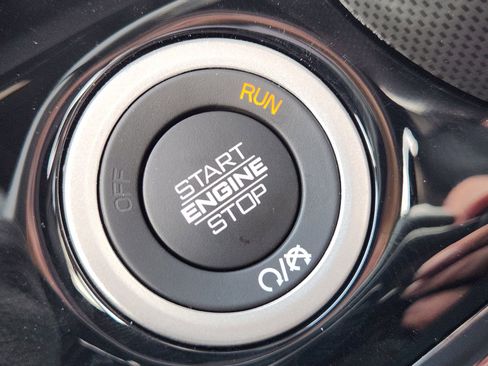 New 2026 RAM 2500 Limited AWD/4WD image 18