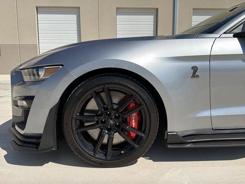 Used 2021 Ford Mustang Shelby GT500 w/ Technology Package RWD image 23