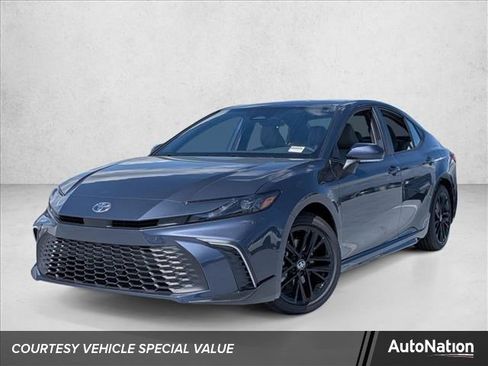 New 2026 Toyota Camry SE FWD image 1