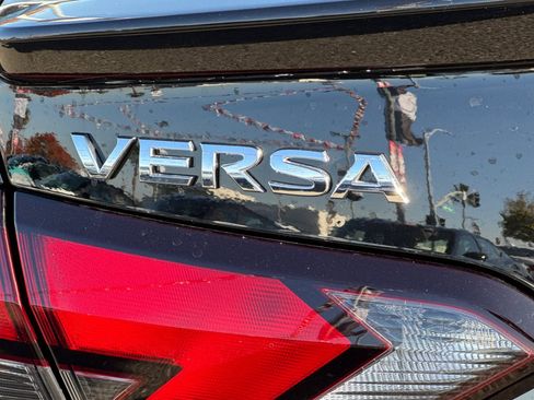 New 2025 Nissan Versa SR w/ Trunk Package image 22