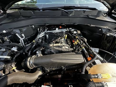 Certified 2025 Ford Explorer Active AWD/4WD image 32