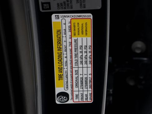 Used 2021 Chevrolet Suburban LT w/ LT Signature Package AWD/4WD image 40