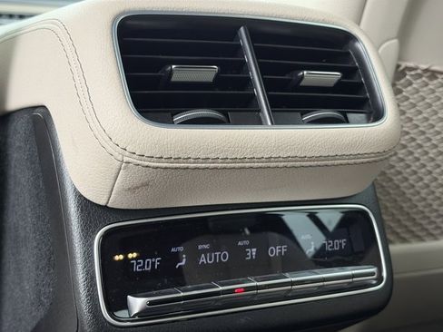 Certified 2025 Mercedes-Benz GLS 450 GLS 450 image 12
