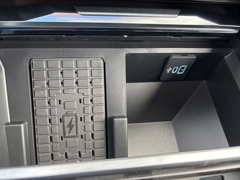 New 2026 Ford F250 Platinum w/ Tremor Off-Road Package image 28