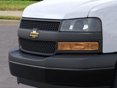 New 2026 Chevrolet Express 2500 RWD image 46