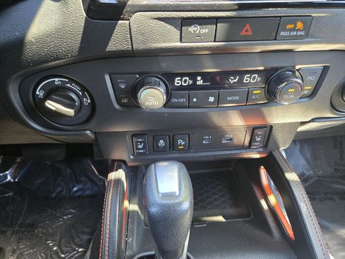 Used 2024 Nissan Frontier PRO-4X w/ Pro Convenience Package AWD/4WD image 20