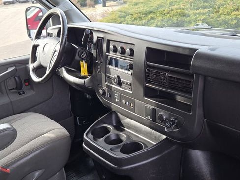 Used 2020 Chevrolet Express 2500 w/ Enhanced Convenience Package image 8