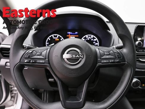 Used 2023 Nissan Altima 2.5 S FWD image 10